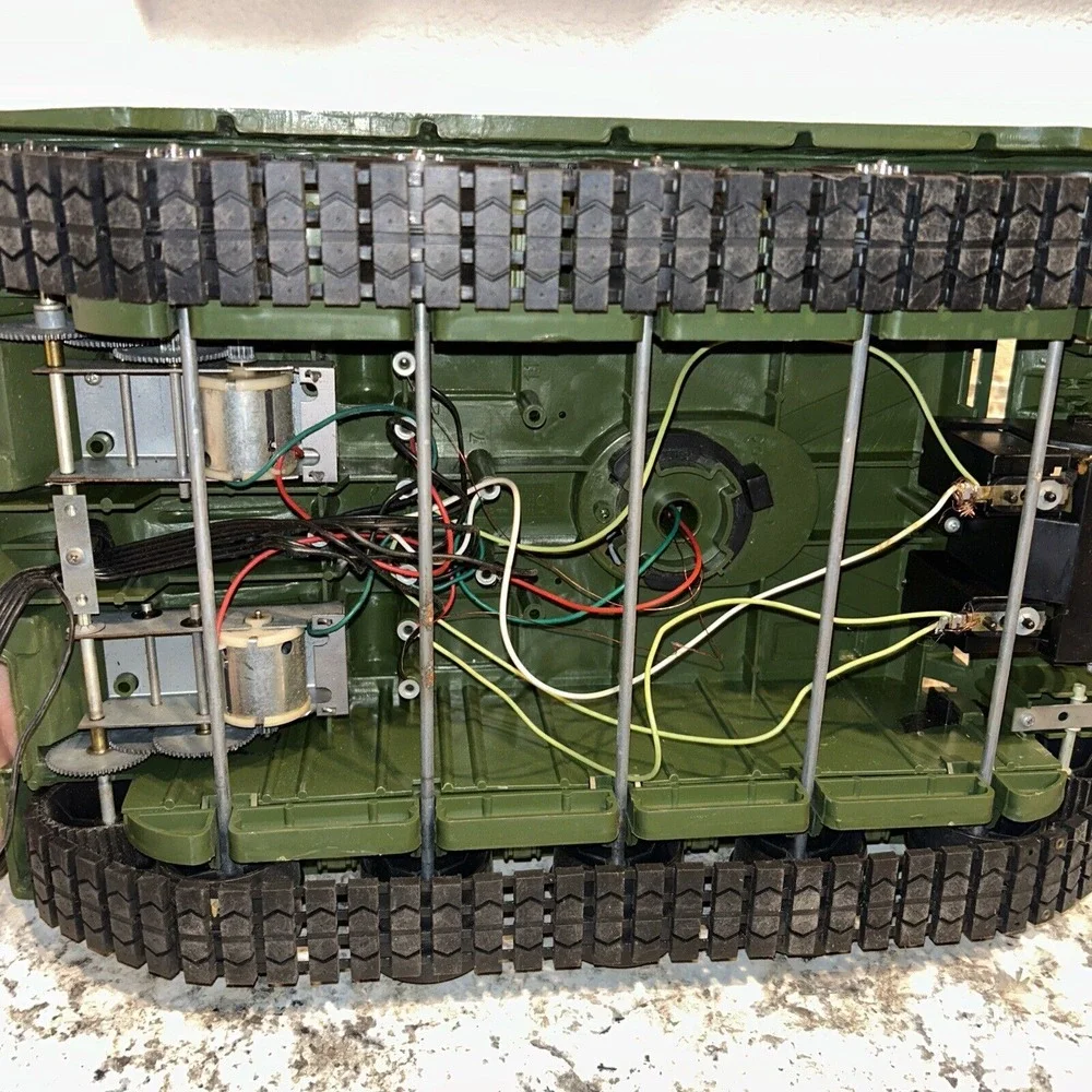 1961 Deluxe‎ Reading Tiger Tank Battery Operated Tank Parts Or Repair